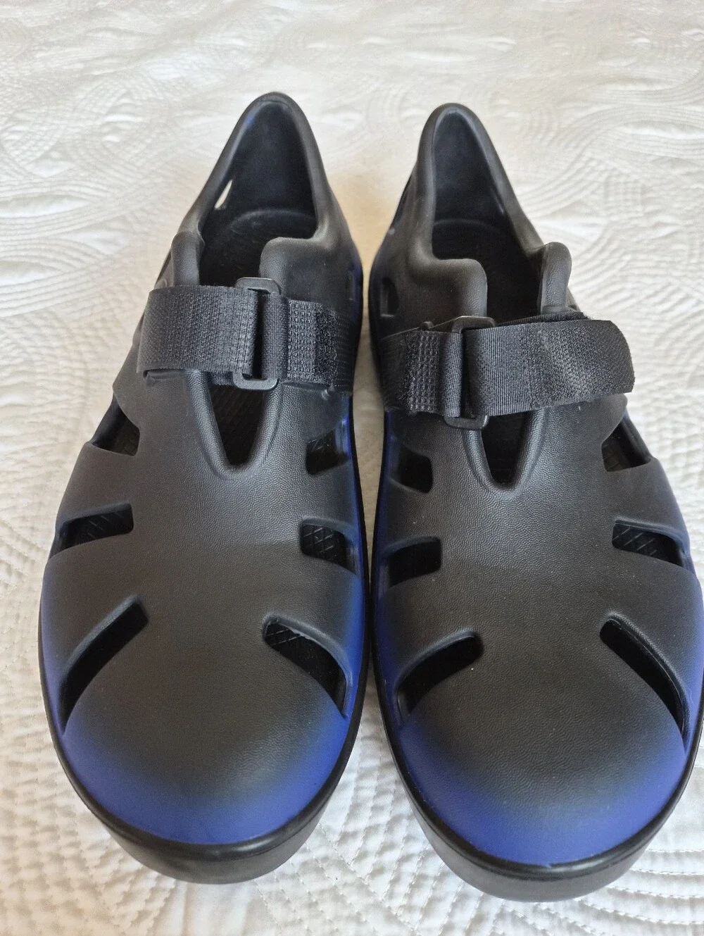 EUC Oofos Oocandoo Recovery Sandals Size Men 11 Royal Blue Black